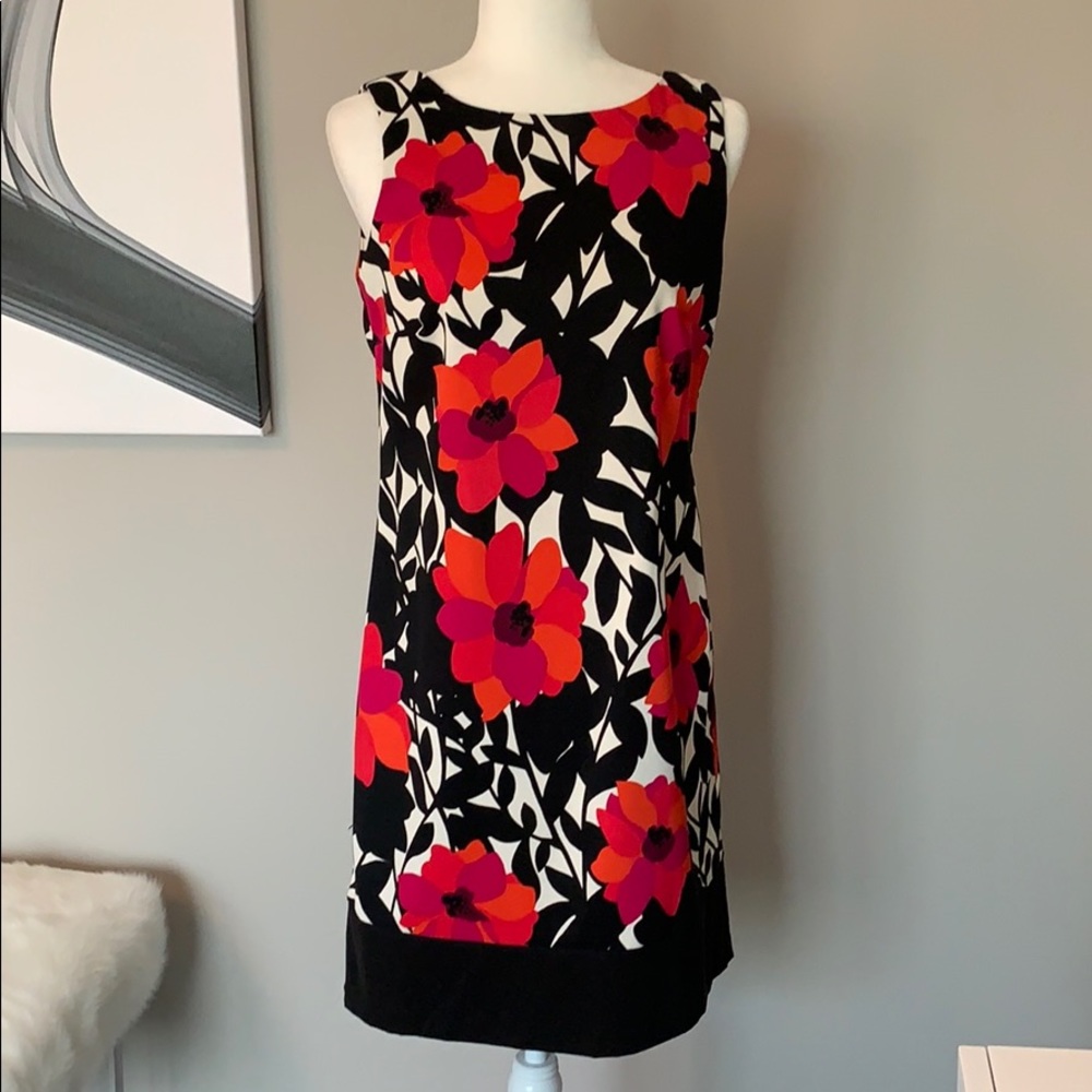 Dress Barn bold Flowered sleeveless Sheath Dress